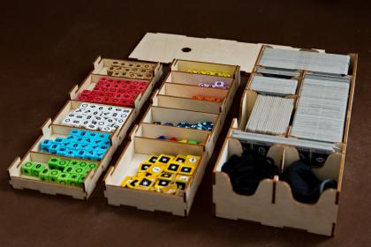 Insert pasujący do gry Roll for the Galaxy