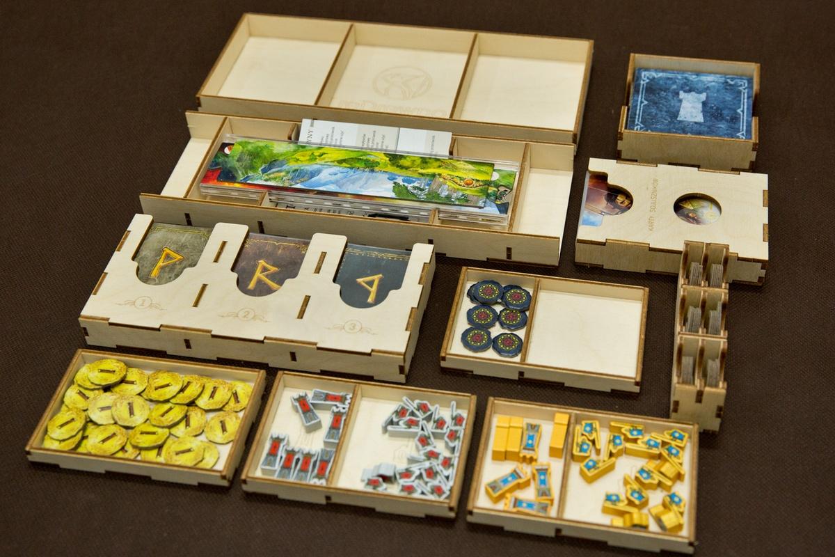 Insert pasujący do gry Władca Pierścieni: Pojedynek o Śródziemie