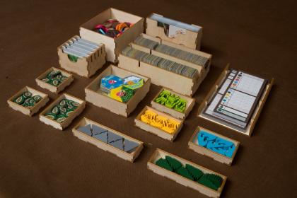 Insert pasujący do gry Kaskadia