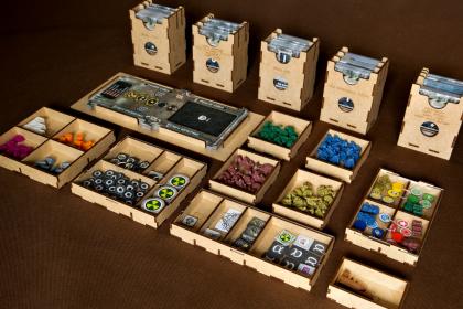 Insert pasujący do gry Neuroshima Last Aurora